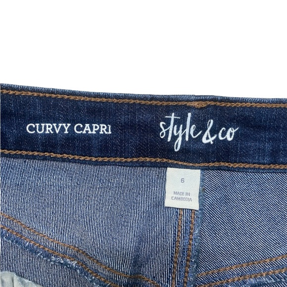 Style and Company Curvy fit Stretch Capris! - Picture 3 of 4